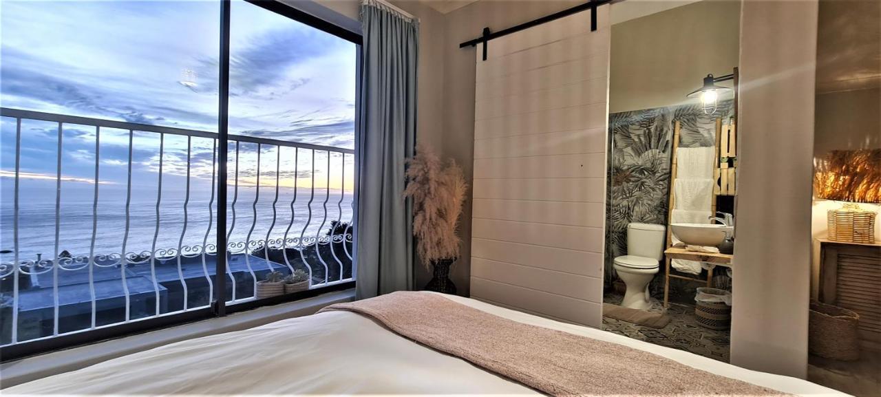 African Vibes Camps Bay Cape Town Exterior photo