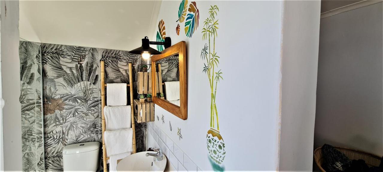 African Vibes Camps Bay Cape Town Exterior photo