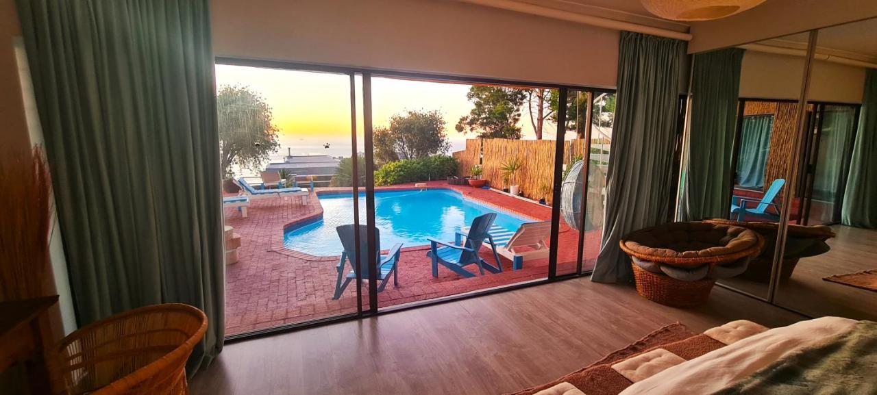 African Vibes Camps Bay Cape Town Exterior photo